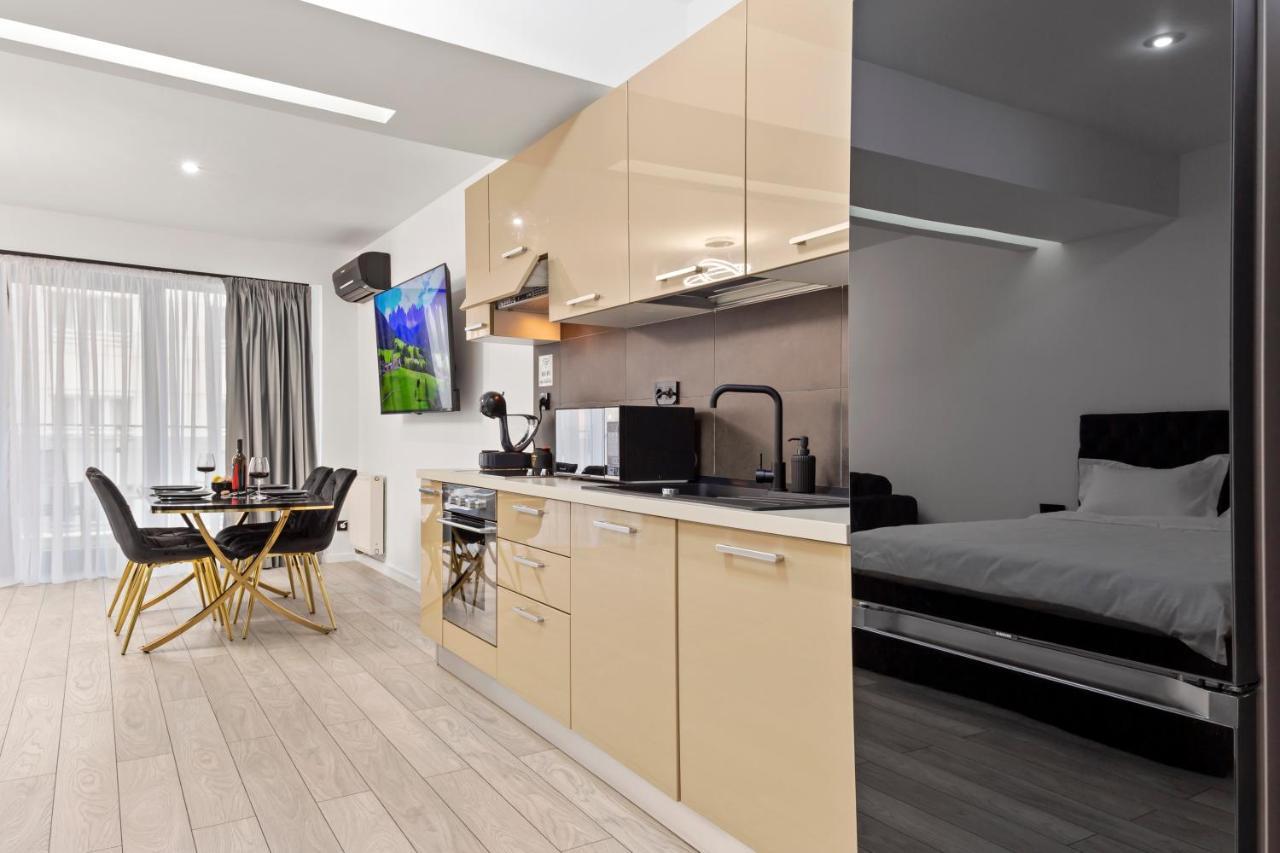 Central Deluxe By Rh Living Букурещ Екстериор снимка