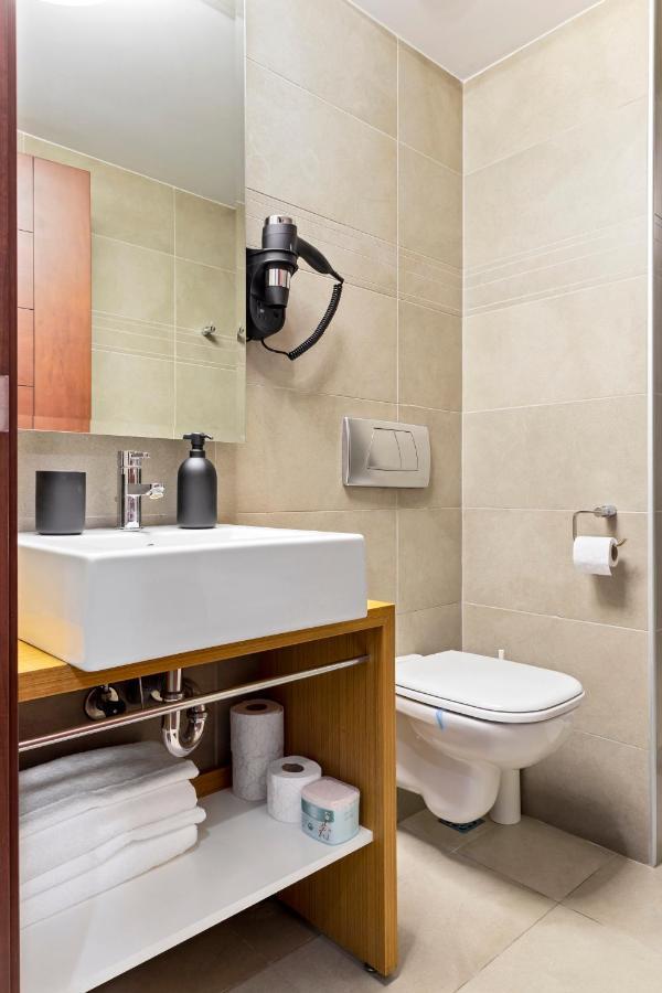 Central Deluxe By Rh Living Букурещ Екстериор снимка