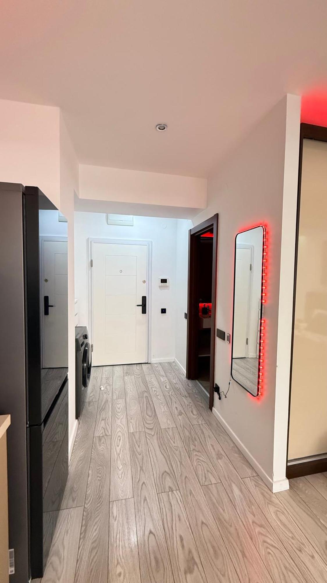 Central Deluxe By Rh Living Букурещ Екстериор снимка