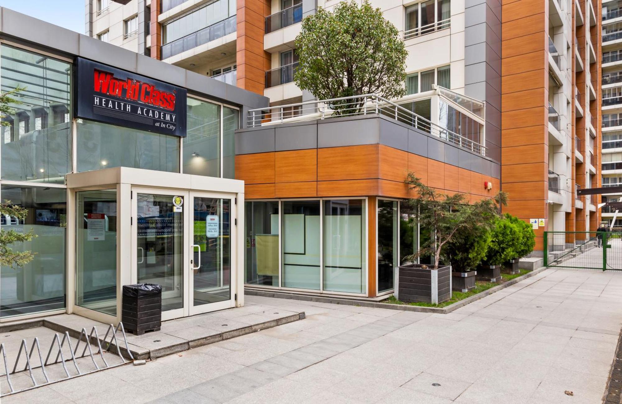 Central Deluxe By Rh Living Букурещ Екстериор снимка