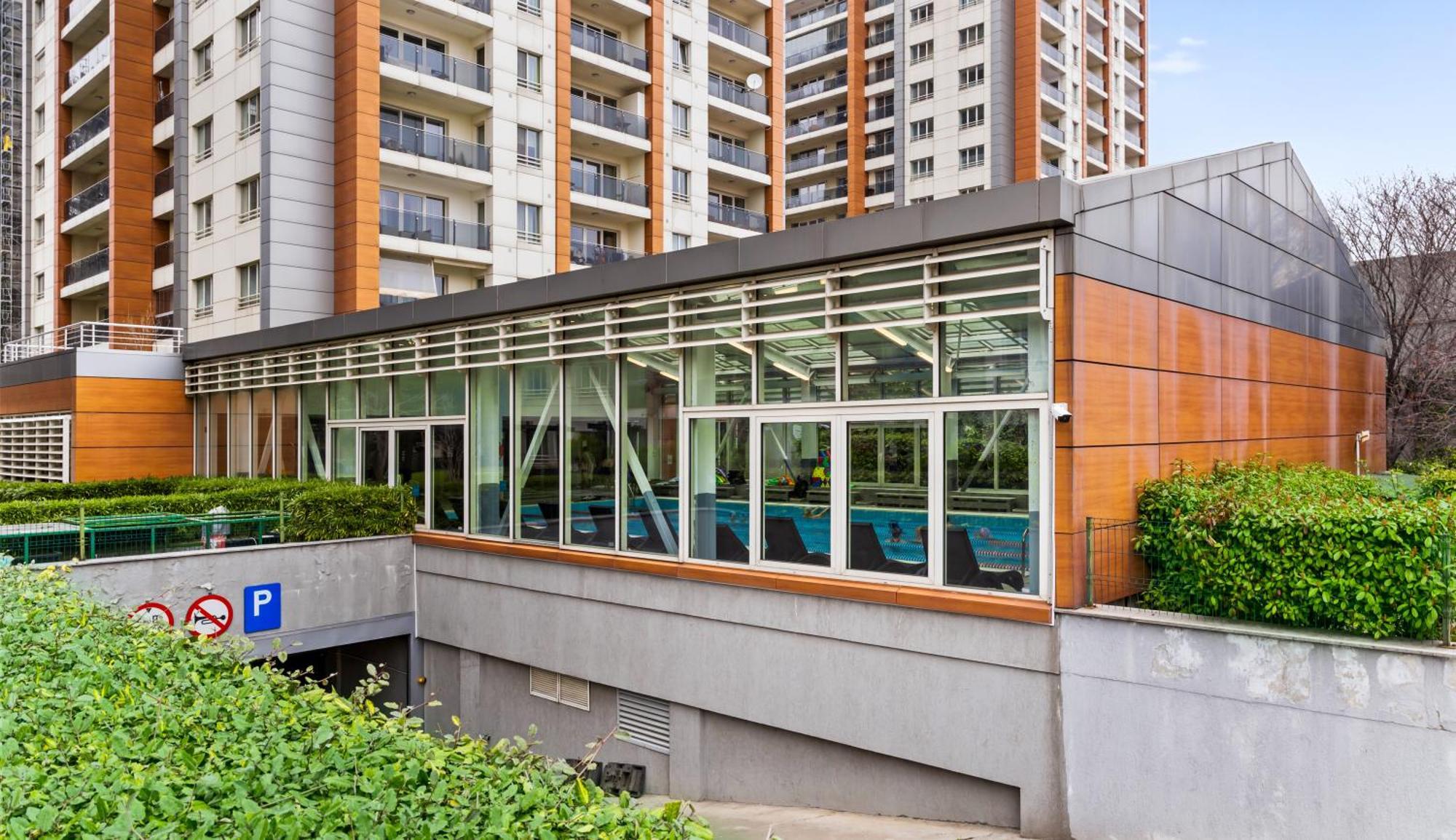 Central Deluxe By Rh Living Букурещ Екстериор снимка